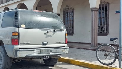 Venden por ‘face’ placas falsas para autos chuecos