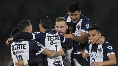 Los Rayados suman contra los Gallos