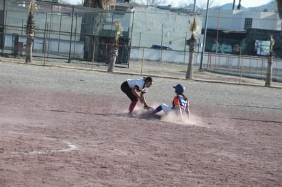 Apretado triunfo de las Diablas