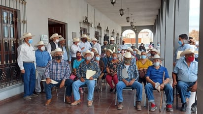 Ayudan  a productores con sorgo forrajero subsidiado 