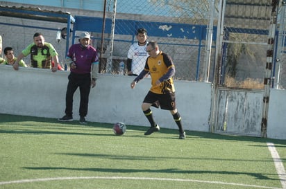 Rogo Service a semifinales