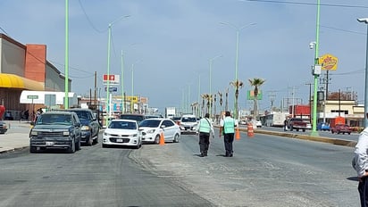 Cierran calles por obras de recarpeteo en paso a desnivel