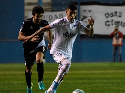 Danubio logra agónico triunfo ante Nacional y sueña con quedarse en primera