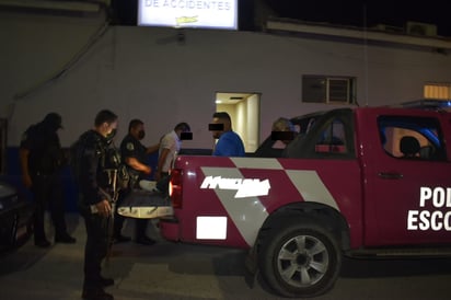 Se pasan de copas y lían a golpes en Monclova