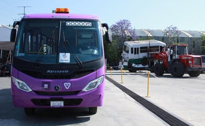 Semovi presenta proyecto para chatarrizar microbuses viejos en CDMX