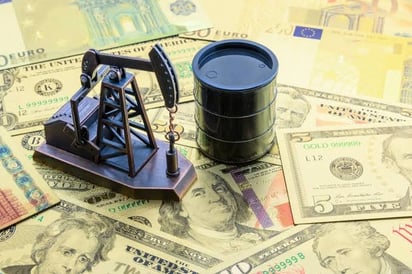 Petróleo de EU tiene su peor día desde abril pasado