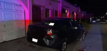 Le desgracia auto a vecino en Monclova