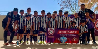 Rayados alza otro campeonato