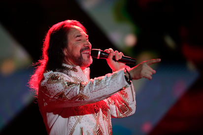 VIRAL: 'El Buki' desata bromas por su recomendación para Semana Santa: El cantante volvió a hacer de las suyas en redes sociales