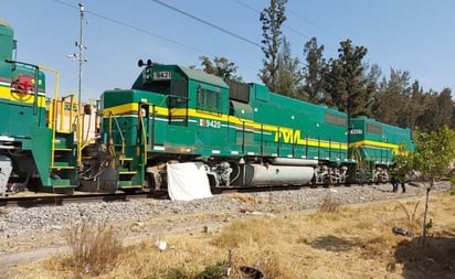 Muere hombre arrollado por un tren en Neza