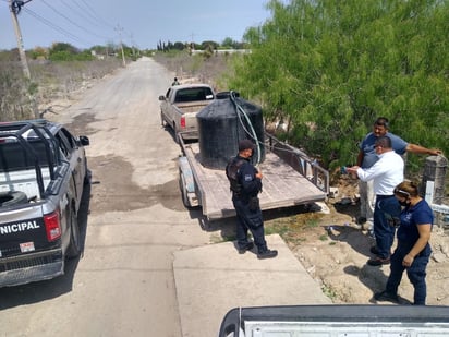 Consigna SIMAS a cinco por tomas de agua clandestina en Frontera 