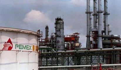 Fitch Ratings afirma nota a Pemex en 'BB-' con perspectiva estable