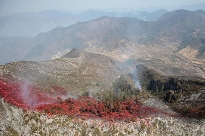 Avanzan al 90% en control y 85% en liquidación de incendio en Arteaga: La afectación se estima en 3 mil 550 hectáreas