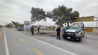 Vigilan policías  medidas Covid en ‘San Buena’ en San Buena