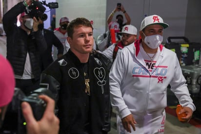 'Canelo' Álvarez responde a llamado de mujer que requiere trasplante: Sigue ayudando a los que más lo necesitan abajo del ring