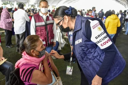 Inicia vacunación de adultos mayores contra Covid en Chalco