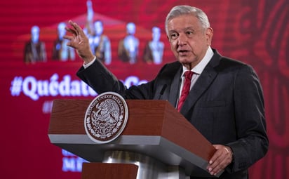 En veda, presume AMLO programas