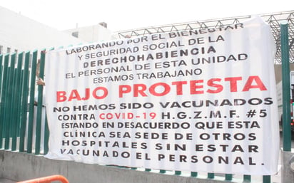 Trabajadores del IMSS exigen ser vacunados contra Covid