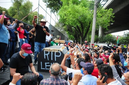 INE plantea negar candidatura a Félix Salgado Macedonio