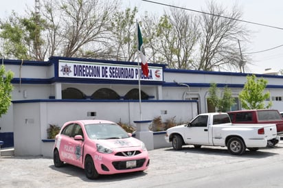 Investigan a 2 policías acusados de extorsión