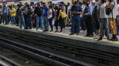 Menor de 5 años cae a las vías de la estación Acatitla