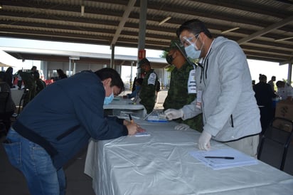 Así se lleva a cabo la vacunación a maestros de la Región Centro