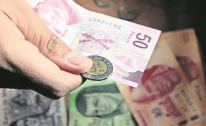 Retrocede economía 0.3% en febrero