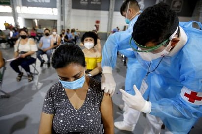 México acumula 217 mil 168 muertes por COVID-19