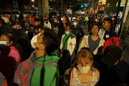 Guarda INE minuto de silencio por víctimas del accidente del Metro