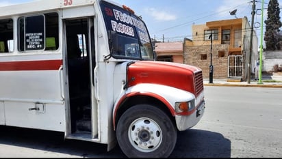 Se quejan ciudadanos del pésimo transporte en Frontera