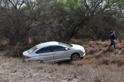 Saltillenses casi se matan en percance en ejido de Castaños