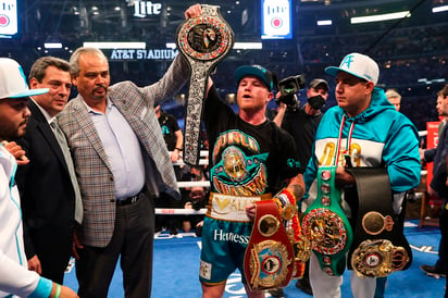 'El Canelo' acaba con Saunders