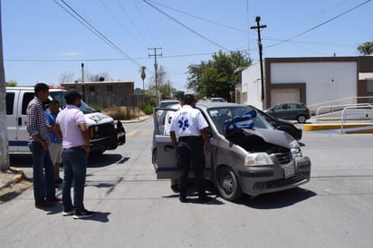 Omite alto y causa choque en Monclova