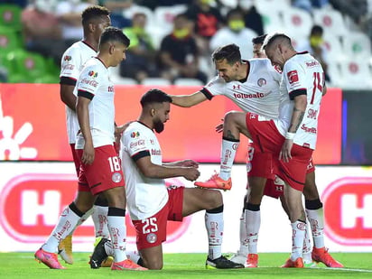 Toluca echa al campeón