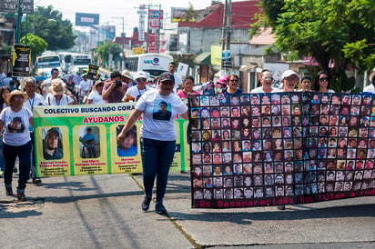 'Ni perdón ni olvido', madres de desaparecidos marchan en Xalapa