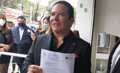 Gustavo Adolfo Infante iniciará denuncia contra Enrique Guzmán