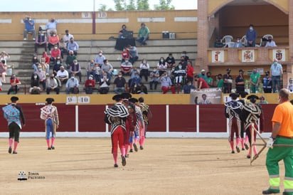 Triple puerta grande y gran tarde de Javier Cortés en Casarrubios del Monte