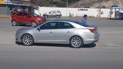 Fuerte accidente en la avenida Las Torres de Monclova