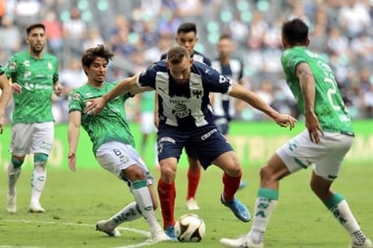 Santos elimina a Rayados