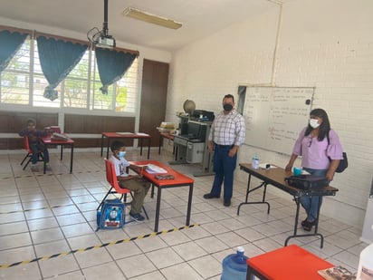 Regresan a clases en el ejido Acámbaro