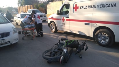 Manda a volar a motociclista