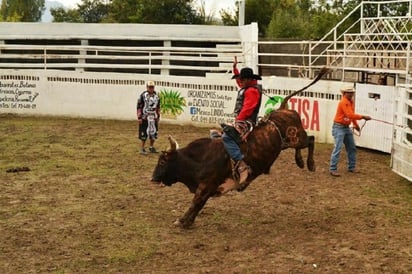 Realizarán rodeo en Plaza de Toros en Nadadores