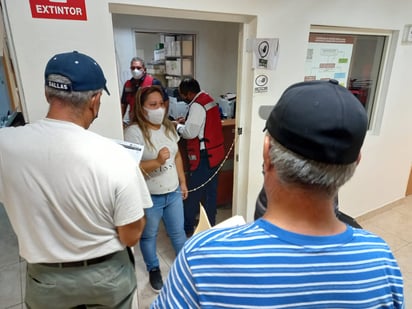 Vacunarán contra el COVID-19 el sábado a personas rezagadas de Frontera 