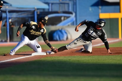 Los campeones Acereros aseguran su primera serie