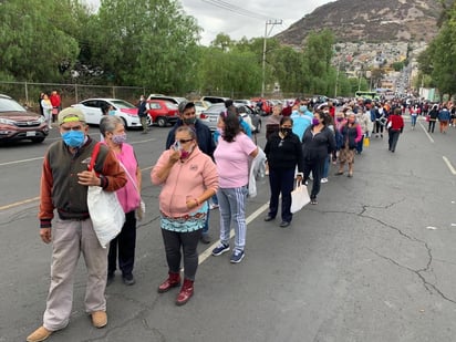 AMLO: Pocos se han saltado fila para vacunarse, pero se les sanciona