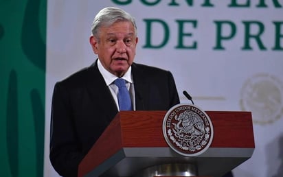 INE ordena a AMLO abstenerse de hacer propaganda