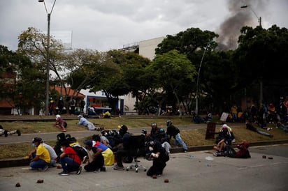 Ordena presidente de Colombia 'máximo' despliegue militar tras  la ola de violencia que se vive