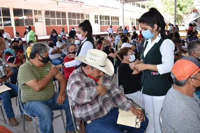 Cero decesos, pero surgen 12 casos de COVID-19 en domingo