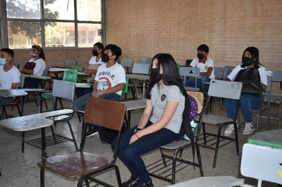 Inician clases híbridas en secundaria Héroe de Nacozari No 1 de Frontera