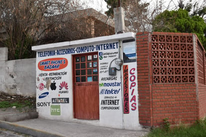 Vacían local de celulares en Monclova